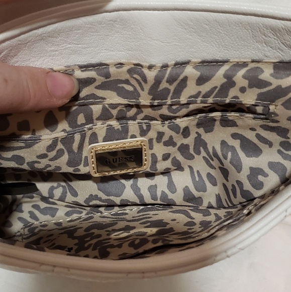Cute Guess shoulderbag - Picture 2 of 5
